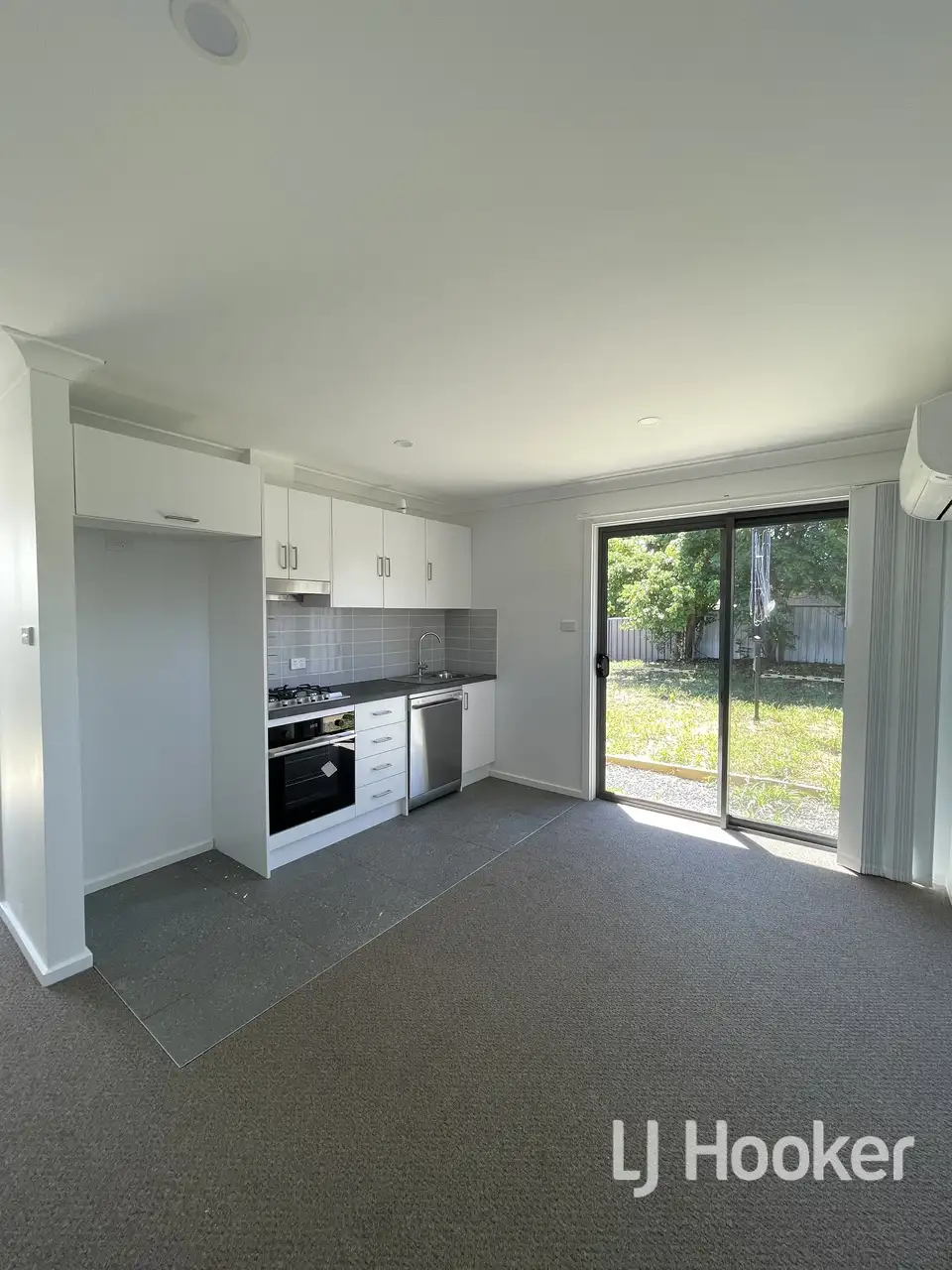 Main view of Homely unit listing, 6B Parkland Close, Inverell NSW 2360
