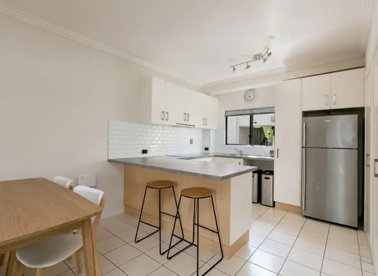 4/163-165 Martyn Street