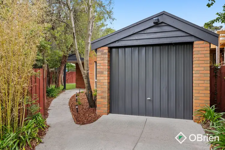 2/13 Poinciana Street