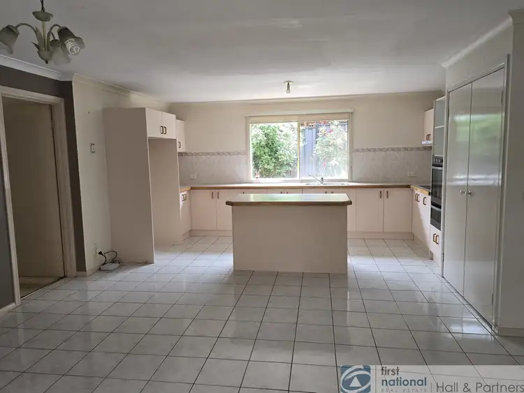 9 Pater Close, Narre Warren VIC 3805