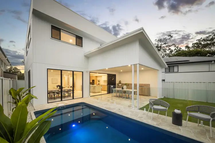 15A Scenic Road, Kenmore QLD 4069