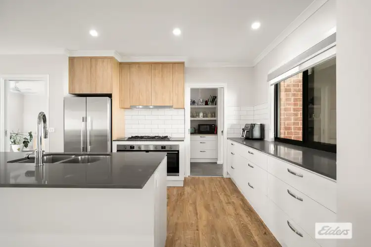 Sixth view of Homely house listing, 10 Singh Court, Wodonga VIC 3690