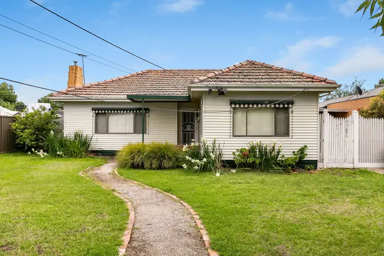 68 Vernon Street, South Kingsville VIC 3015