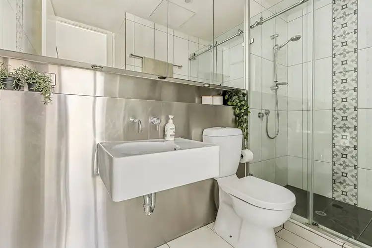 Fifth view of Homely apartment listing, 17/52 Fitzroy Street, St Kilda VIC 3182