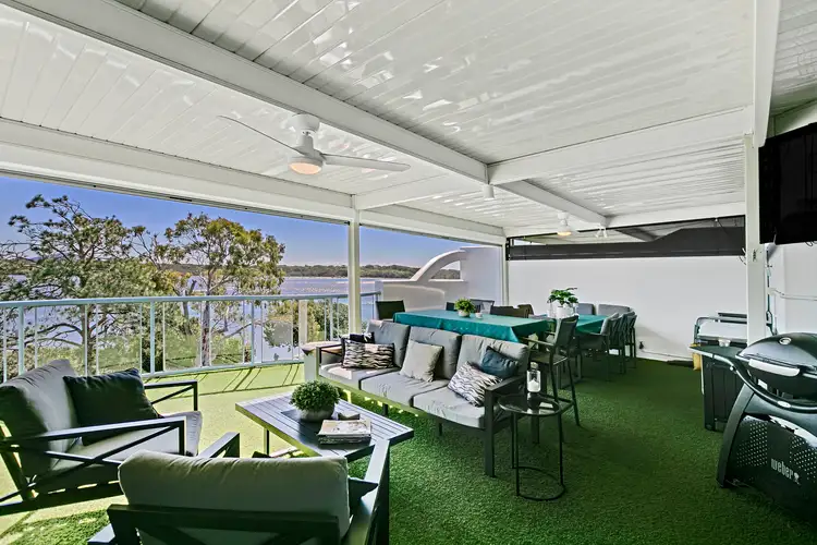 19/2-4 Picnic Point Esplanade