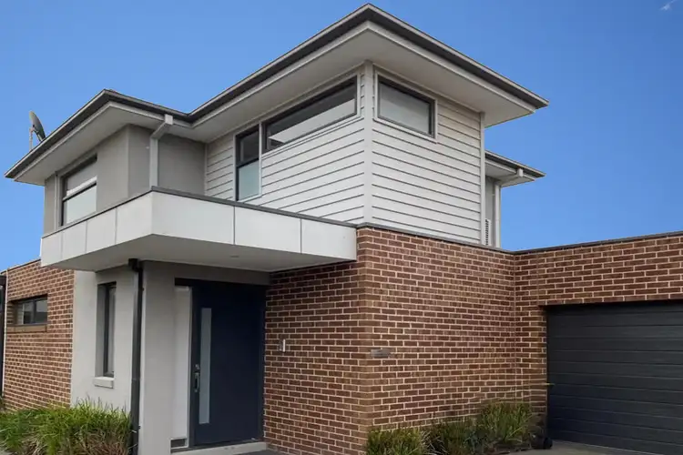 3/23 Eumarella Street