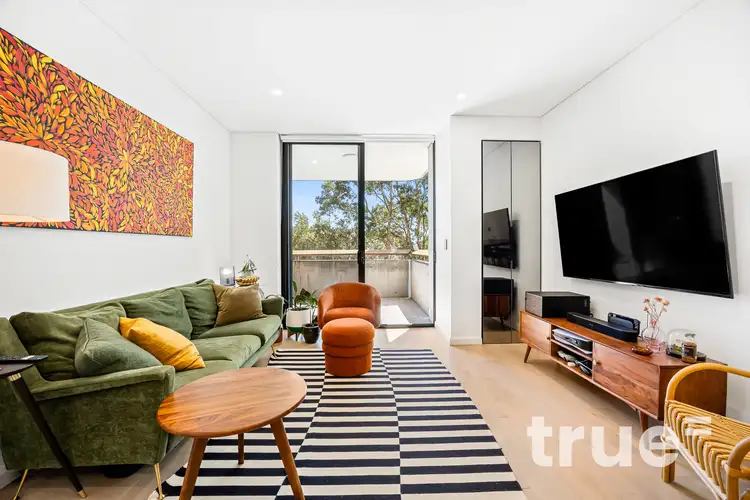 302/15 Regent Street