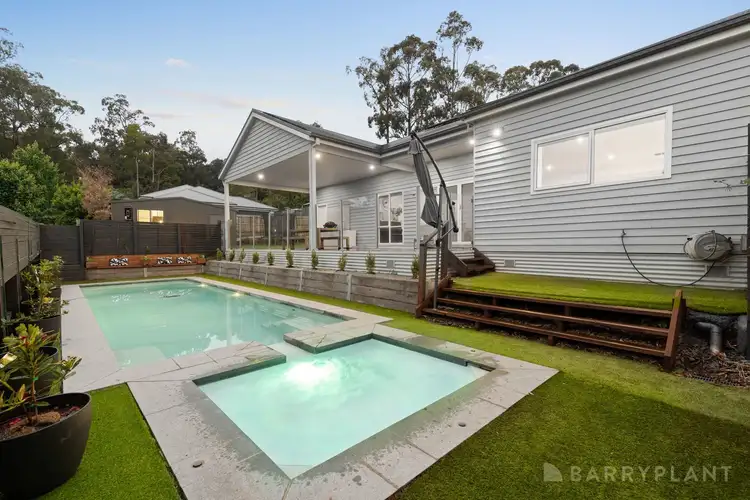 1/3 Carawa Street, Cockatoo VIC 3781