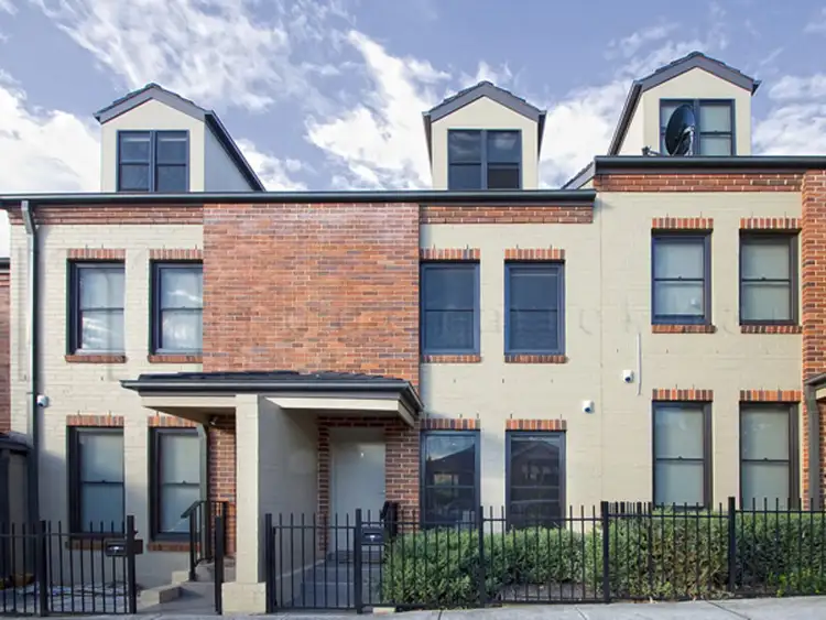 3/76 Thompson Street