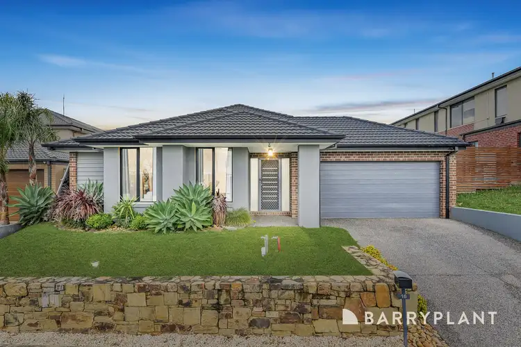 16 Pasture Circuit, Clyde North VIC 3978