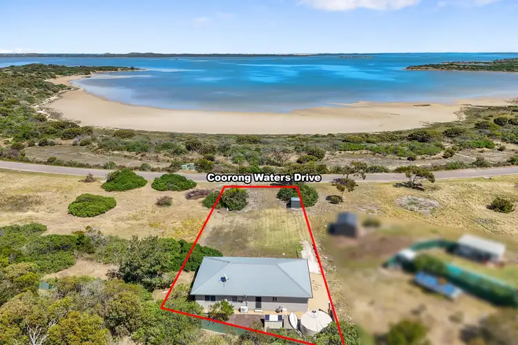 33 Coorong Waters Drive