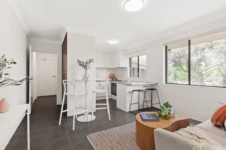 33B/60 Wattle Street