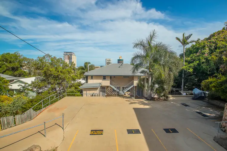 2/24 Hale Street, Townsville City QLD 4810