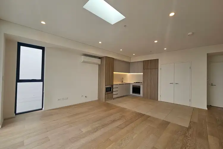 709/10 Village Place, Kirrawee NSW 2232