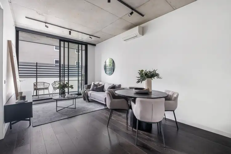 205/28 Stanley Street