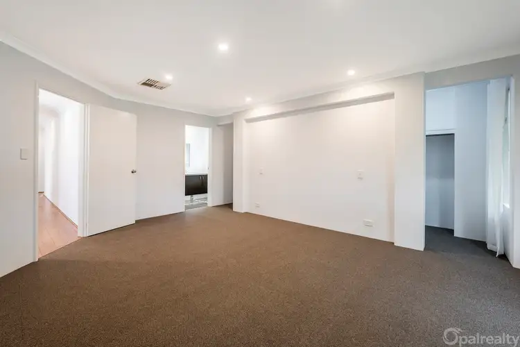 Fourth view of Homely house listing, 32 Arrowwood Loop, Secret Harbour WA 6173