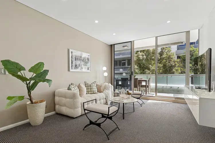 145/2 Firetail Drive