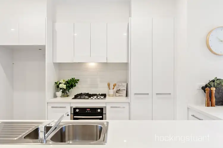 Third view of Homely townhouse listing, 2/6 Edward Street, Macleod VIC 3085