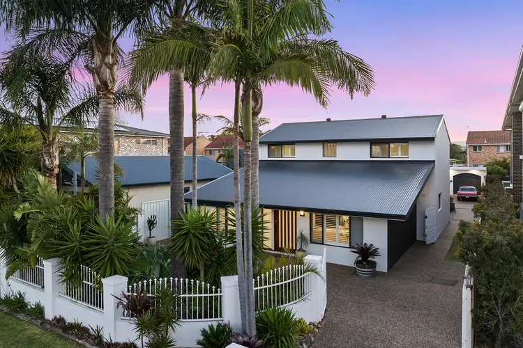 32 Peterborough Avenue