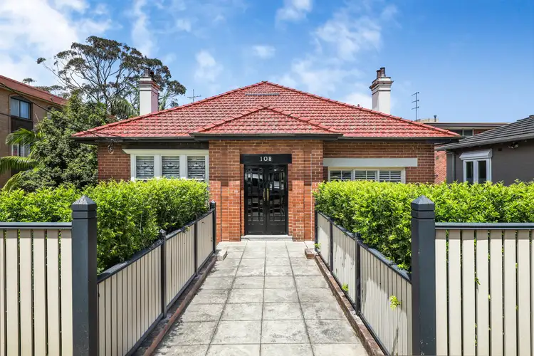 8/108 Cabramatta Road