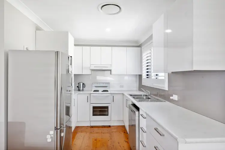 Fifth view of Homely house listing, 3 Lever Close, Thornton NSW 2322