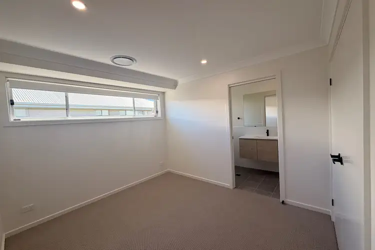 Fifth view of Homely house listing, 2 Margaret Lane, Caerleon NSW 2850