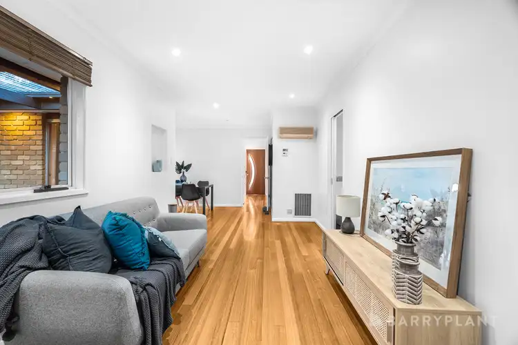 Fifth view of Homely house listing, 1/21 Daymar Drive, Mooroolbark VIC 3138