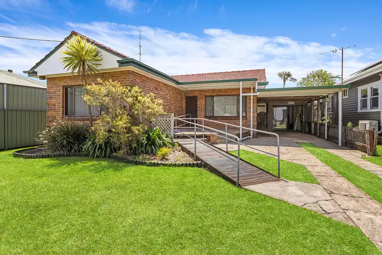 6 Jardine Street, Fairy Meadow NSW 2519