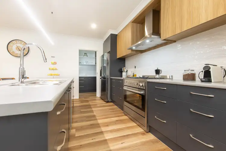 Third view of Homely house listing, 6 Kelleen Court, Mildura VIC 3500