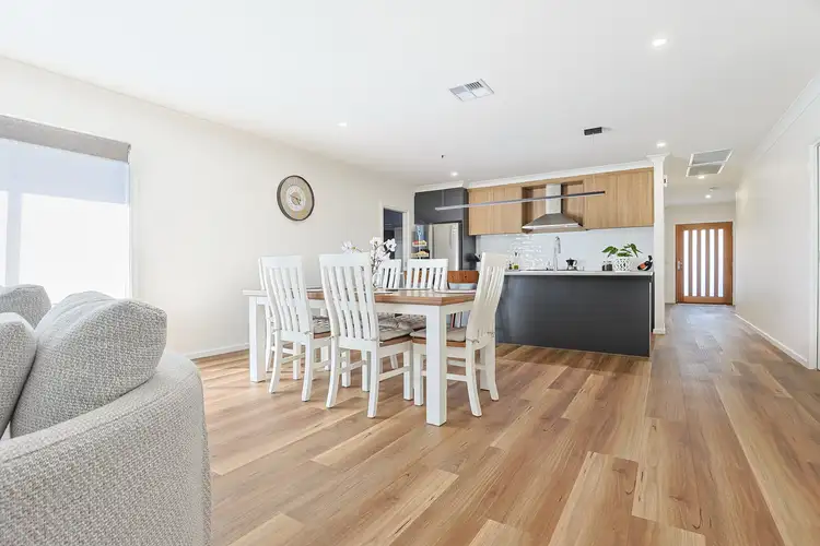 Fifth view of Homely house listing, 6 Kelleen Court, Mildura VIC 3500