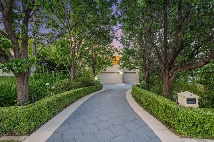 2 Yeo Place, Menai NSW 2234