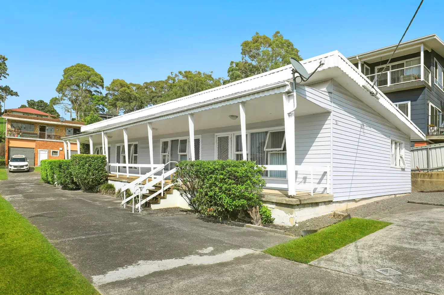 Main view of Homely block of units listing, 1 Pine Cres & 51 Heaslip Street, Coniston NSW 2500