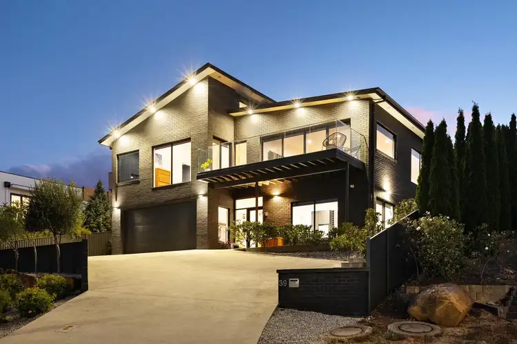 39 Floreat Crescent, Trevallyn TAS 7250