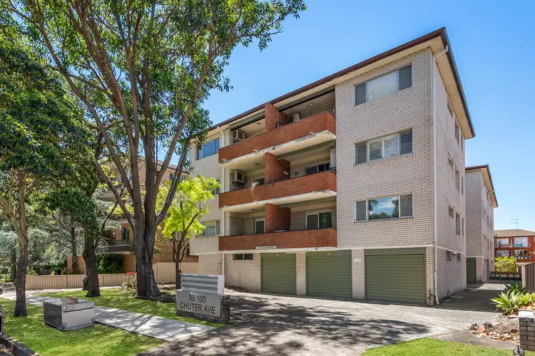 12/98-100 Chuter Avenue
