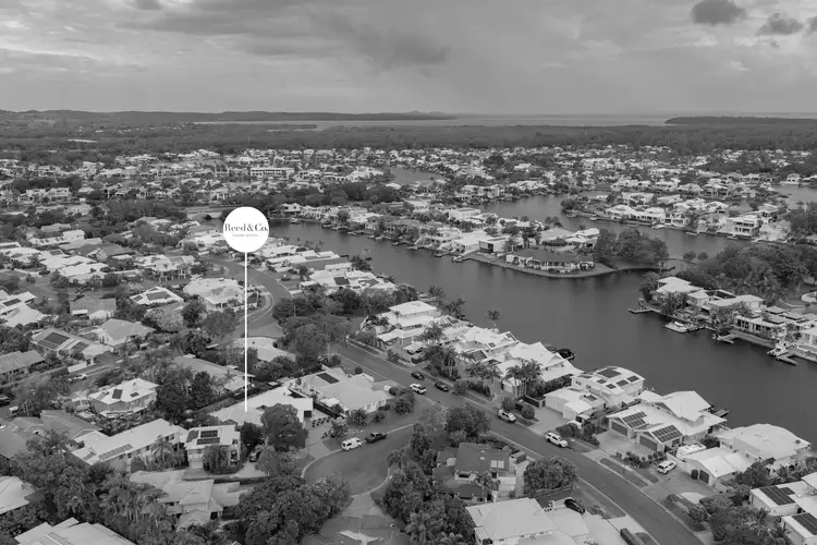 1/4 Stillwater Place, Noosa Waters QLD 4566