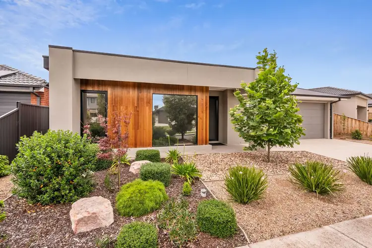 2 Canola Court, Lovely Banks VIC 3213