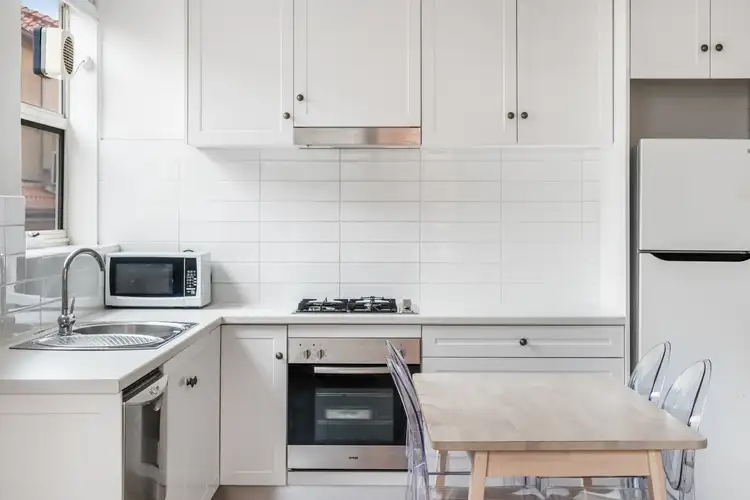 Fifth view of Homely apartment listing, 4/38 Wattletree Road, Armadale VIC 3143