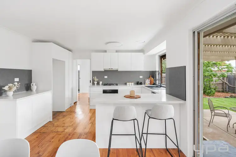 Sixth view of Homely house listing, 6 Somerset Close, Werribee VIC 3030