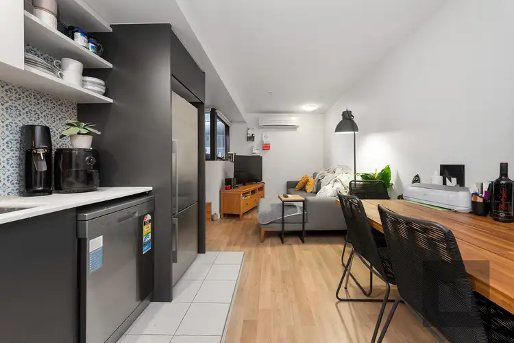 309/240 Barkly Street