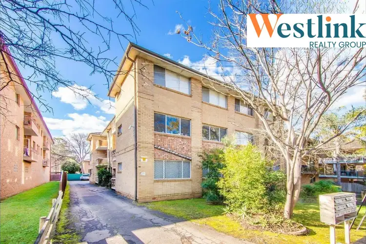 4/17 Caroline Street