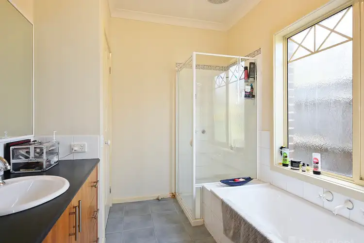 Fourth view of Homely unit listing, 2/16A Jarvis Avenue, Croydon VIC 3136