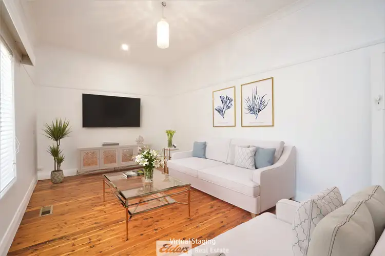 44 Carrathool Street