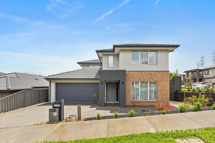 120 Timberline Parkway, Pakenham VIC 3810