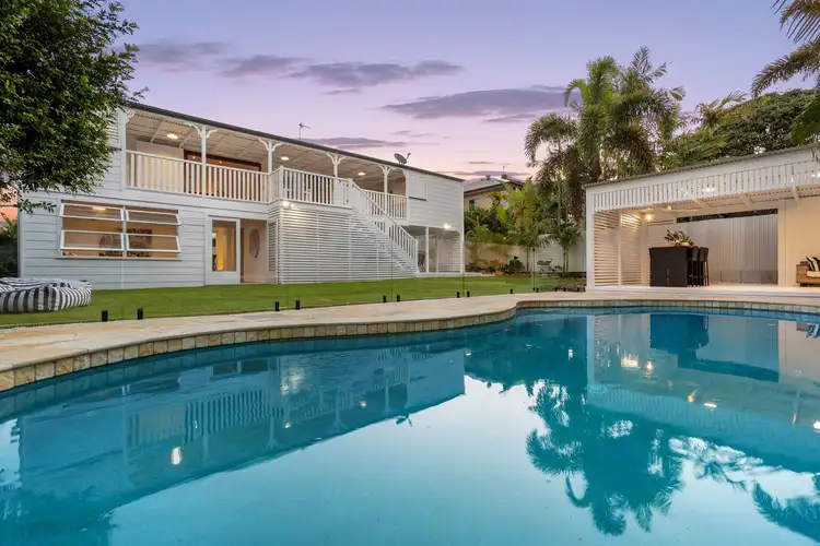 5 Third Avenue, Labrador QLD 4215