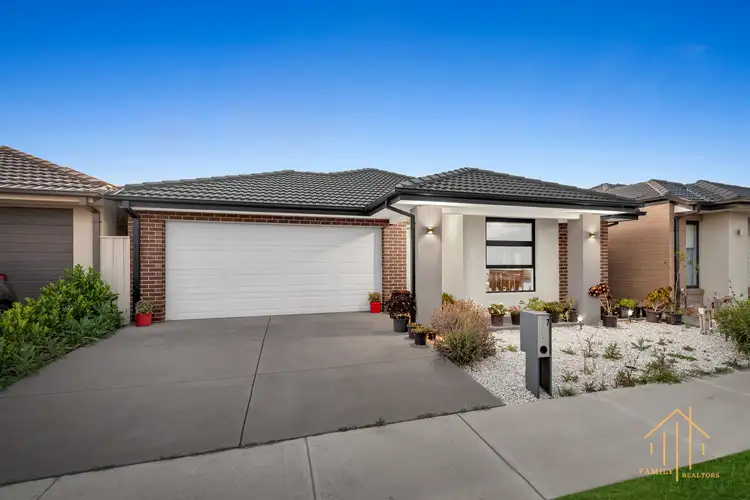 Second view of Homely house listing, 7 Toscana Road, Clyde VIC 3978