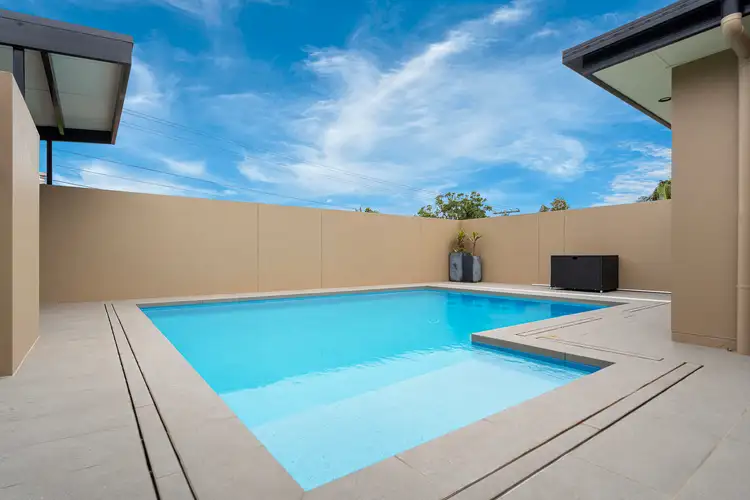 28 Blackthorn Crescent