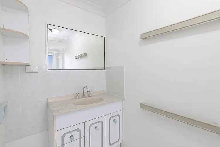 Seventh view of Homely apartment listing, 4/17 Lindsay Street, Rosslea QLD 4812