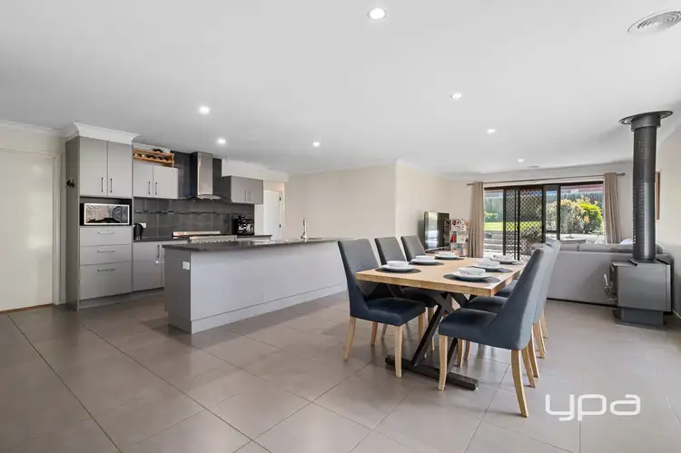 Fifth view of Homely house listing, 2 Correa Court, Darley VIC 3340