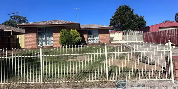 72 Bellevue Drive, Berwick VIC 3806