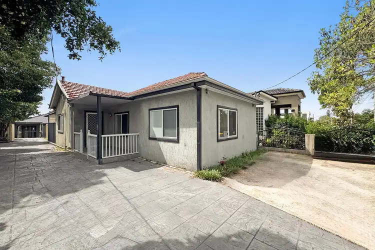 25 Lascelles Avenue, Greenacre NSW 2190